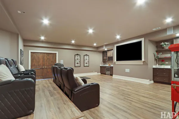 $2,695,000 | 18 Enclave, South Barrington, IL 60010