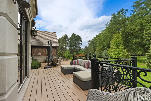 $2,695,000 | 18 Enclave, South Barrington, IL 60010