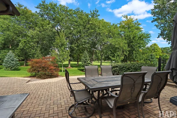 $2,695,000 | 18 Enclave, South Barrington, IL 60010