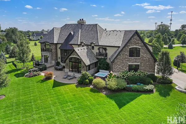 $2,695,000 | 18 Enclave, South Barrington, IL 60010