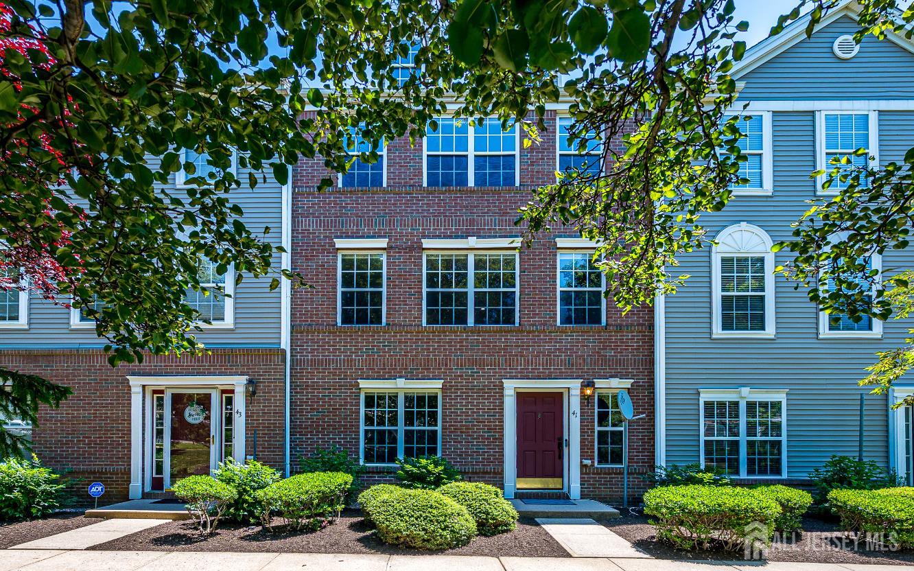 41 Rojewski Way Parlin, NJ 08859 - Photo 4 of 27
