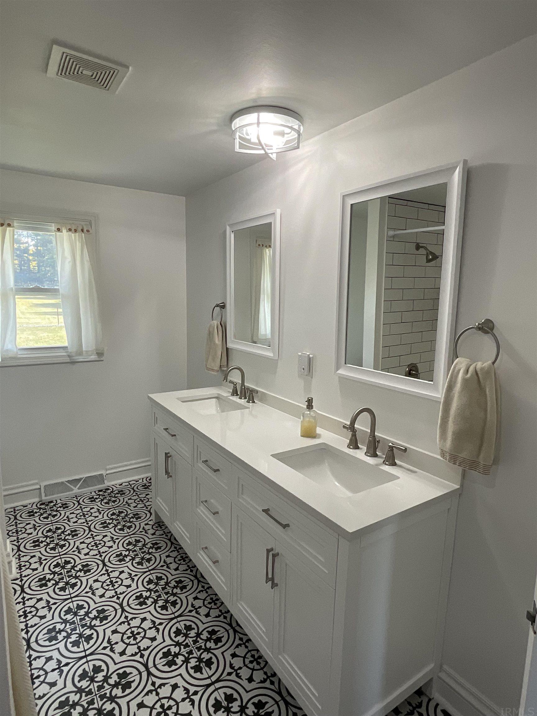 11615 Marion Center Road Hoagland, IN 46745 - Photo 11 of 36