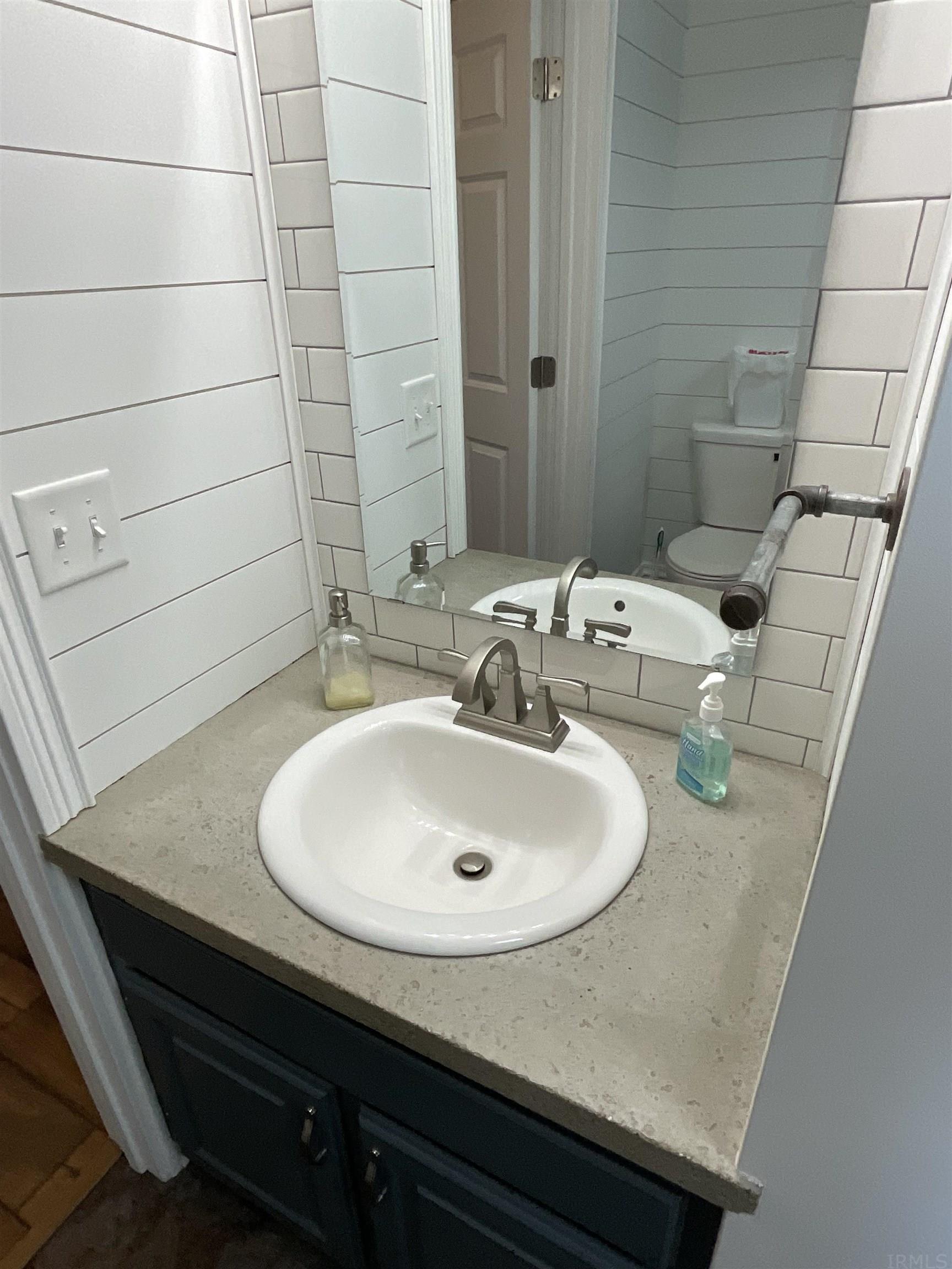 11615 Marion Center Road Hoagland, IN 46745 - Photo 18 of 36