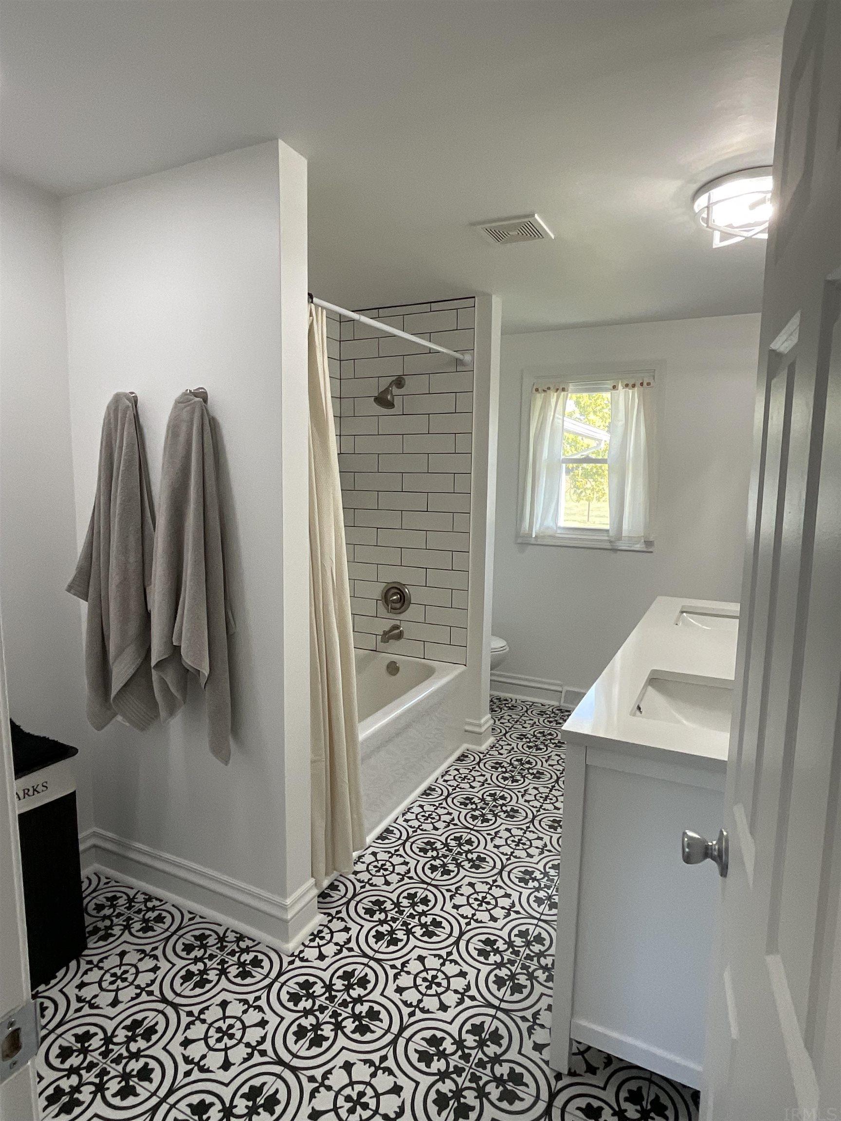 11615 Marion Center Road Hoagland, IN 46745 - Photo 10 of 36