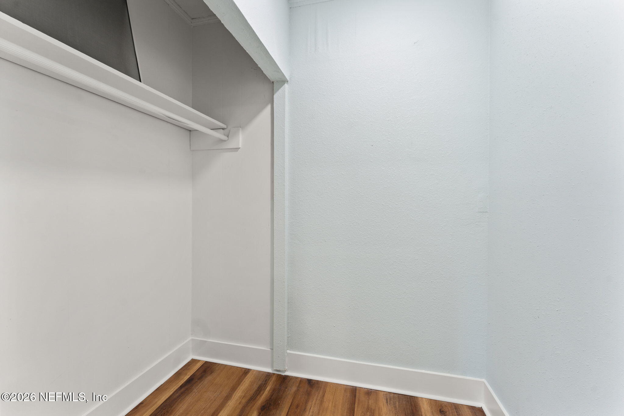 2655 Community Road Jacksonville, FL 32207 - Photo 22 of 26 a view of small space with wooden floor