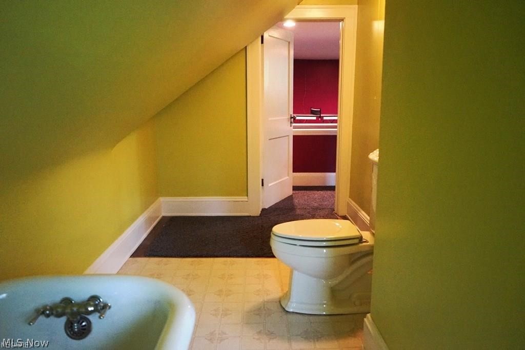 2961 Broxton Road Cleveland, OH 44120 - Photo 32 of 35
