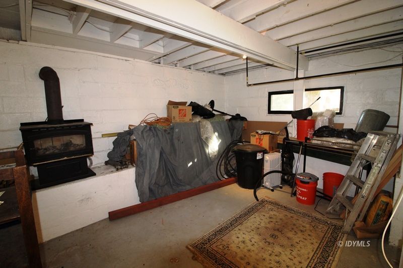 24601 Bluff Road Idyllwild, CA 92549 - Photo 20 of 24 a view of a storage room with washer and dryer