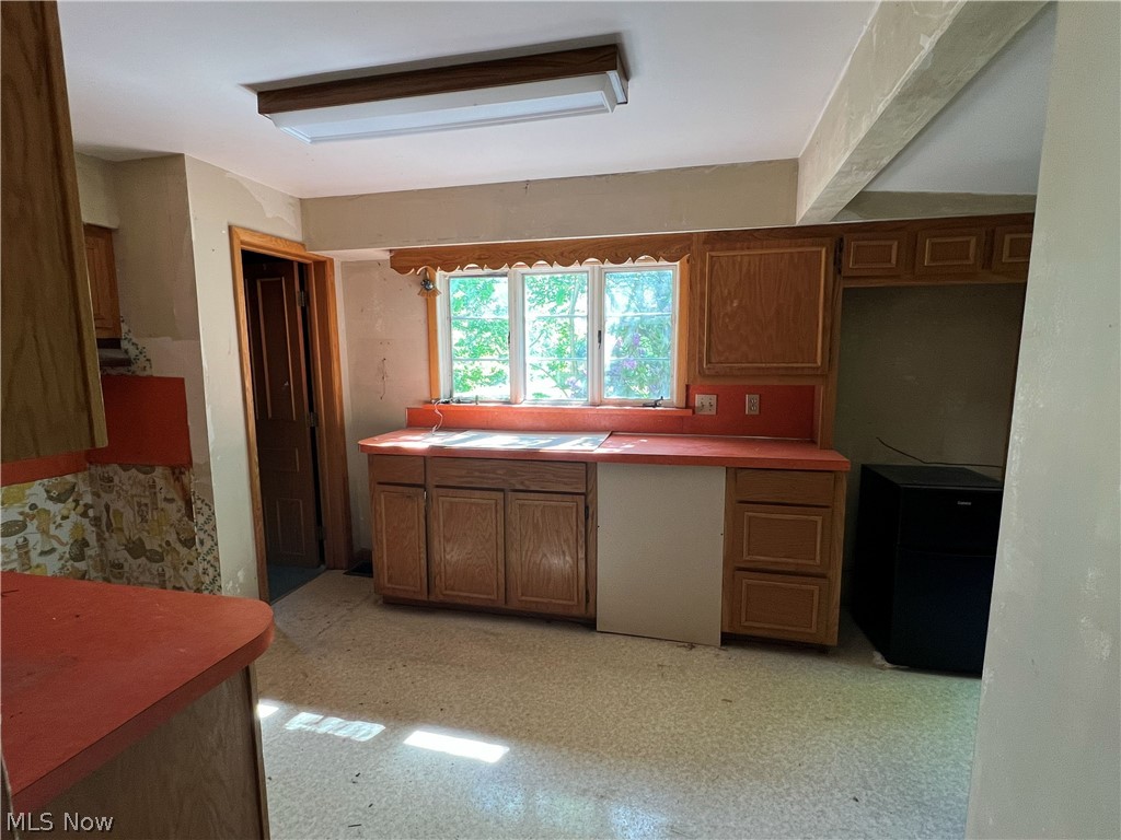 277 Gore Road Conneaut, OH 44030 - Photo 2 of 7