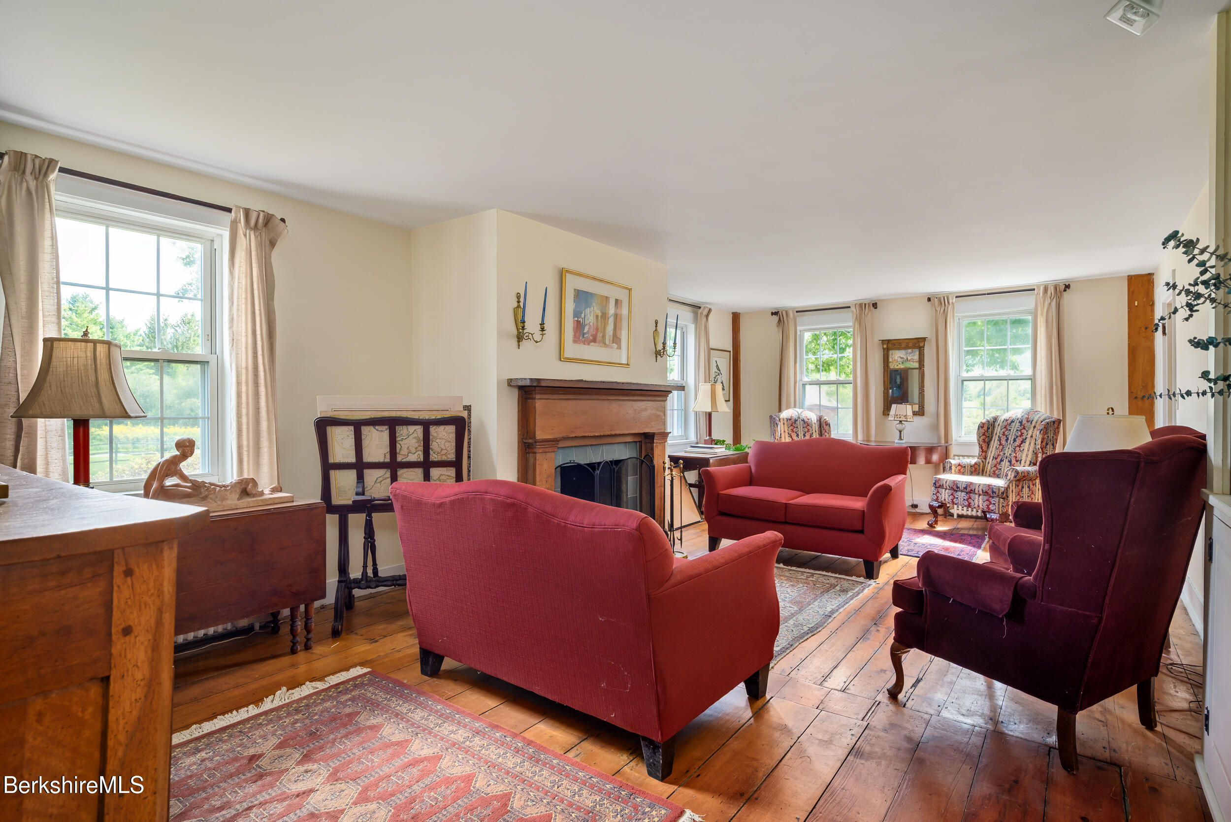 523 Hancock Road Williamstown, MA 01267 - Photo 23 of 52 Living room