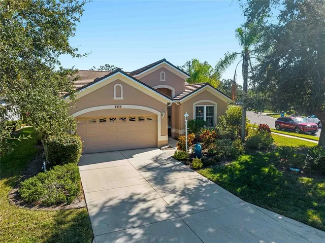 $495,000 | 8419 Whispering Woods Court, Lakewood Ranch, FL 34202