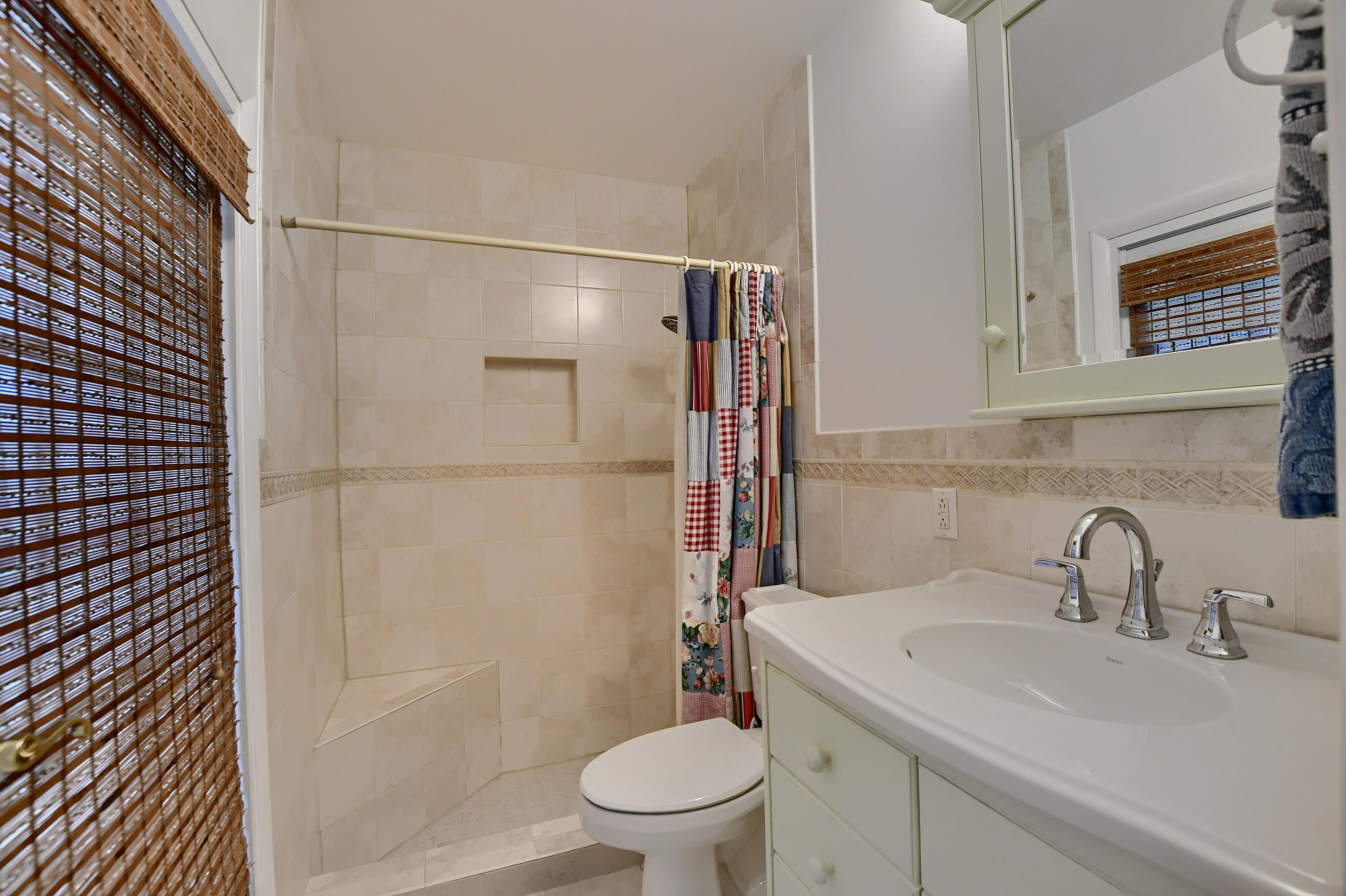 10905 Jennifer Lane Boca Raton, FL 33428 - Photo 21 of 44 22_ebf_4414-hdr(5)
