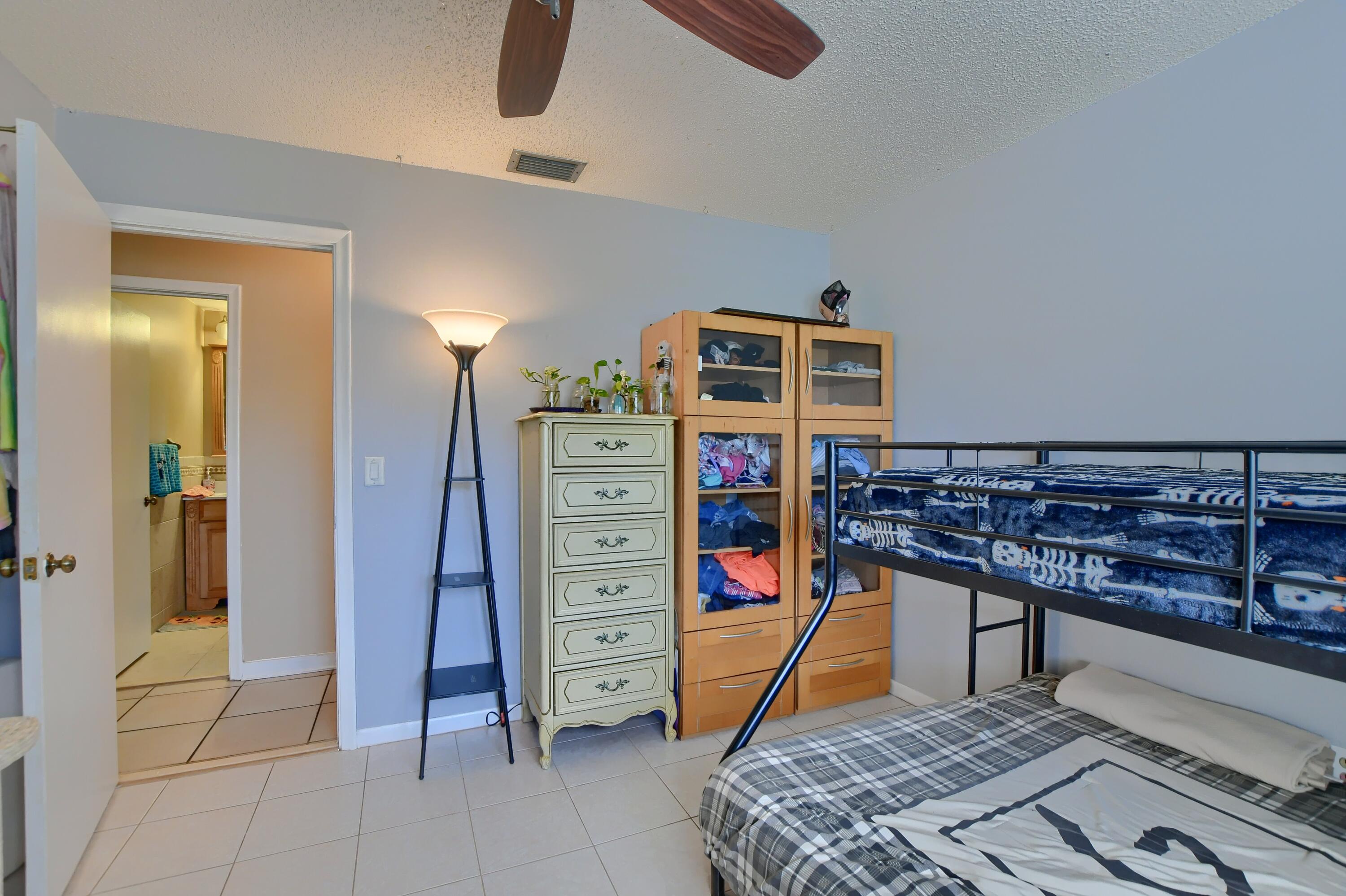 10905 Jennifer Lane Boca Raton, FL 33428 - Photo 25 of 44 26_ebf_4434-hdr(5)