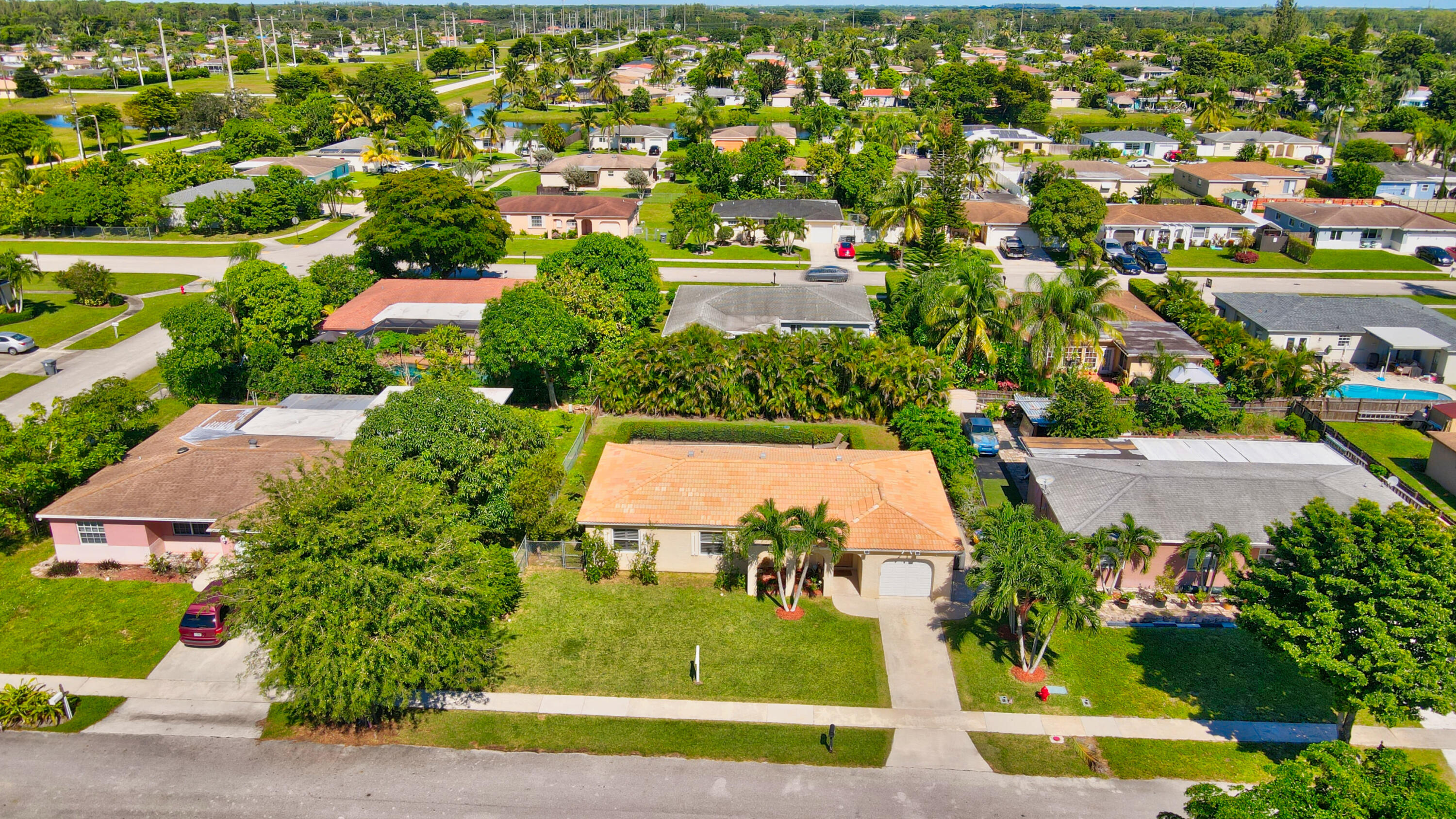 10905 Jennifer Lane Boca Raton, FL 33428 - Photo 34 of 44 36_dji_0896_897_898_899_900