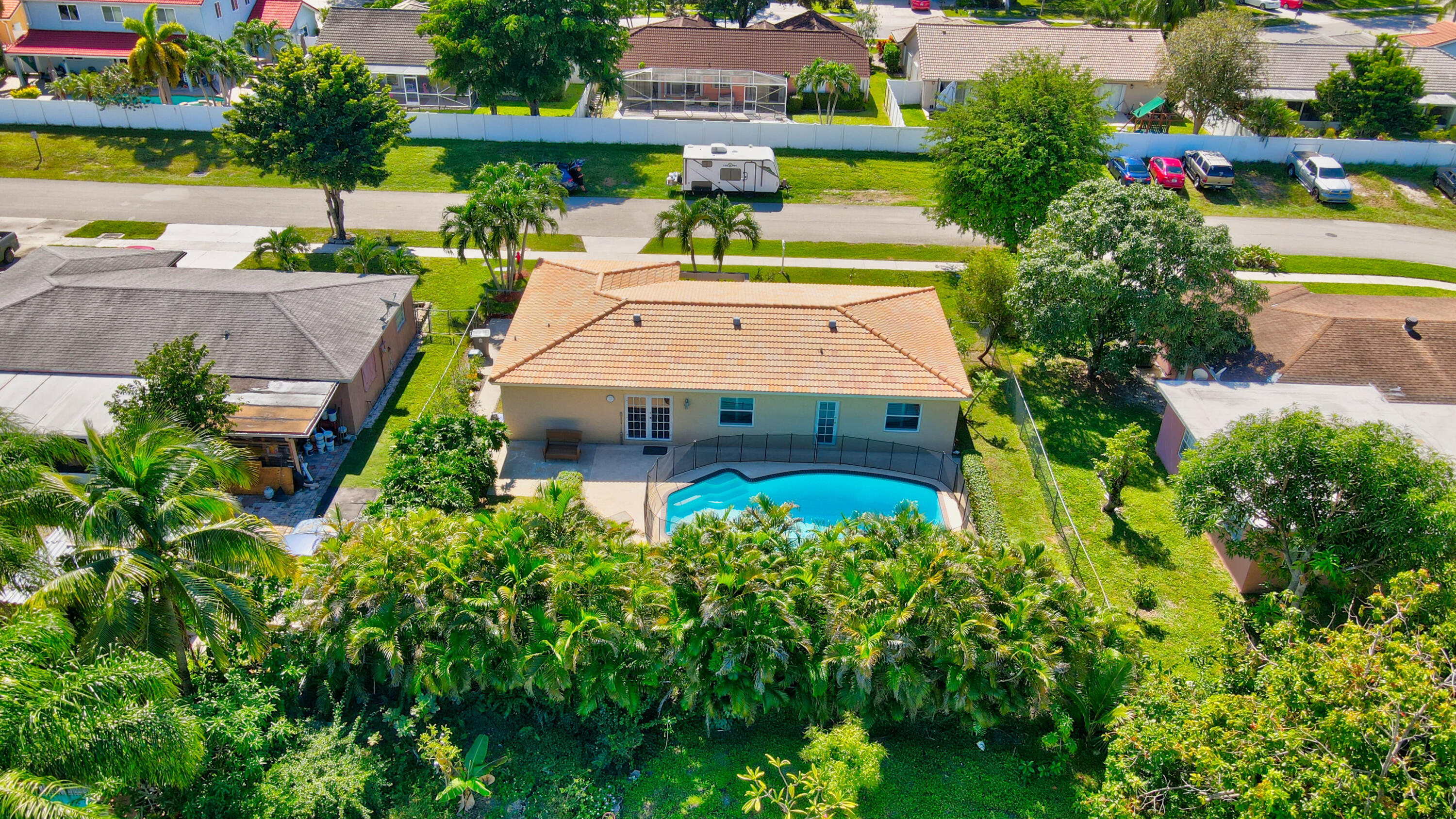 10905 Jennifer Lane Boca Raton, FL 33428 - Photo 42 of 44 44_dji_0936_37_38_39_40