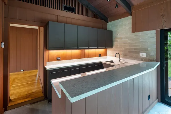 $8,500 | 4103 Kahala Avenue, Honolulu, HI 96816