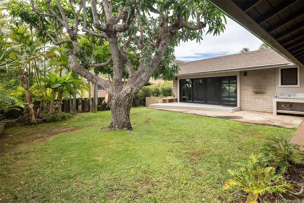 $8,500 | 4103 Kahala Avenue, Honolulu, HI 96816