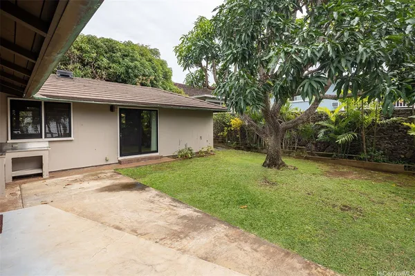$8,500 | 4103 Kahala Avenue, Honolulu, HI 96816