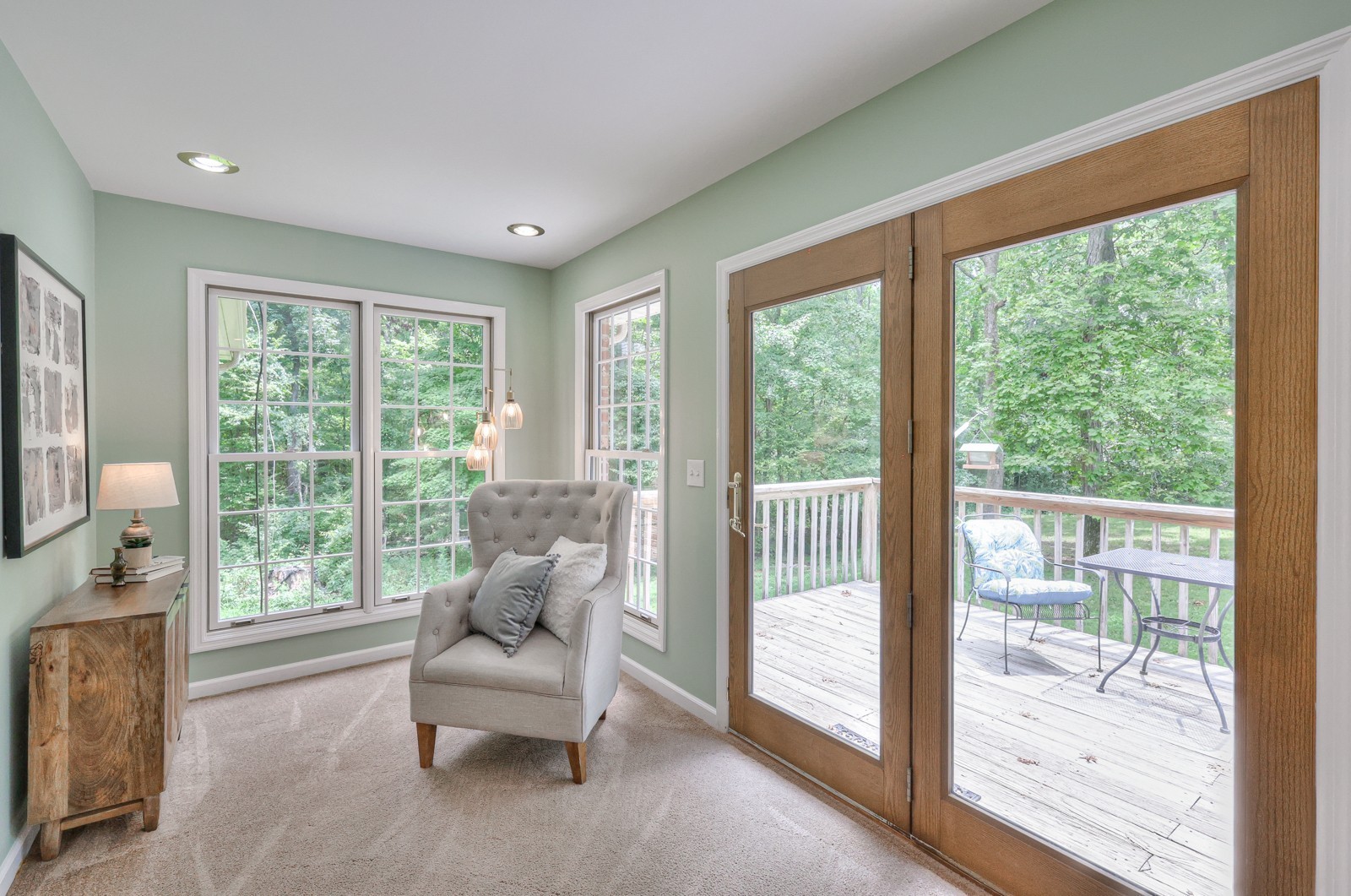 8775 Rockvale Road Rockvale, TN 37153 - Photo 24 of 34 a living room with furniture and a large window