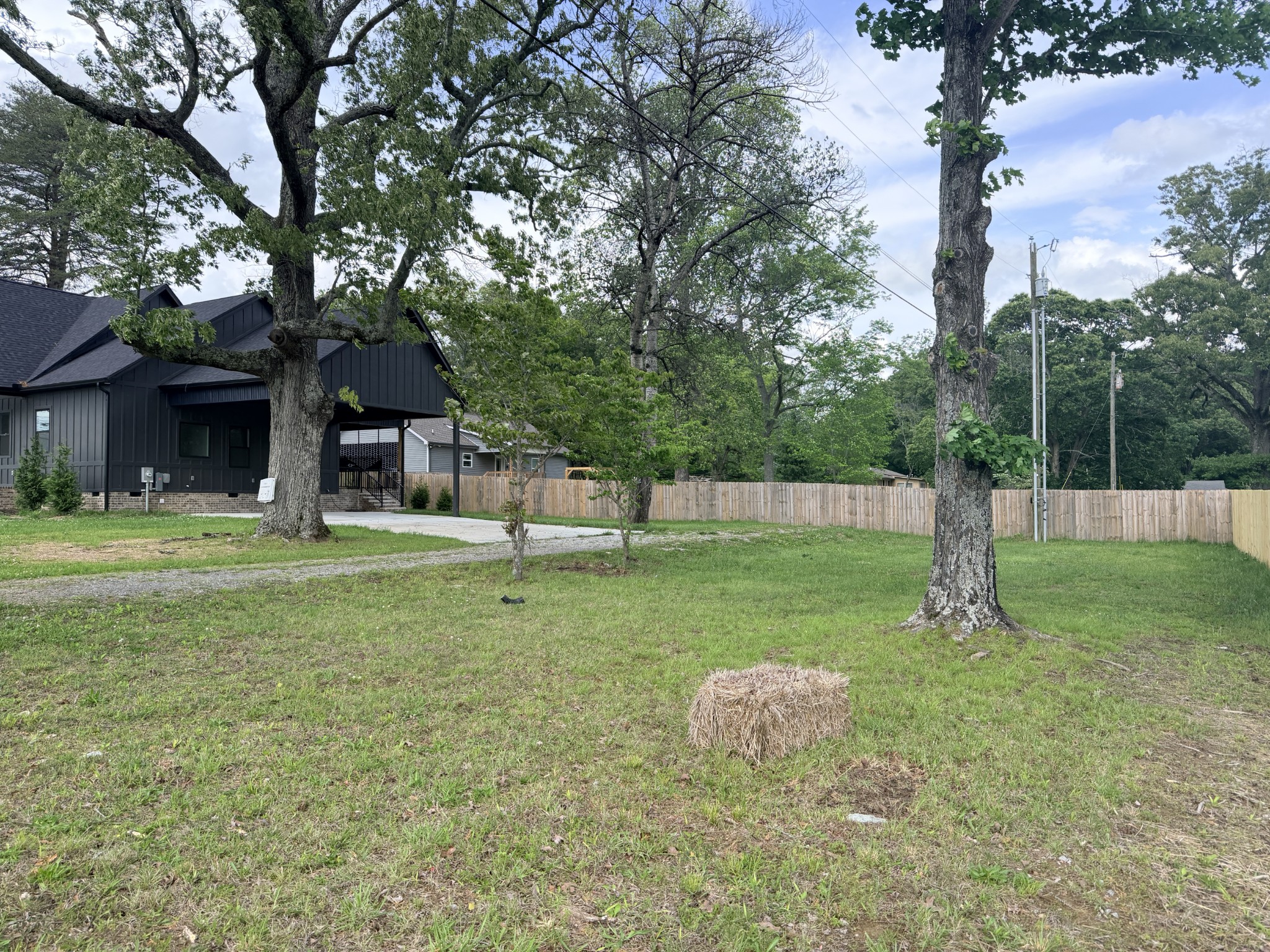 1601 Old Estill Springs Road Tullahoma, TN 37388 - Photo 33 of 37 a garden with trees in the background