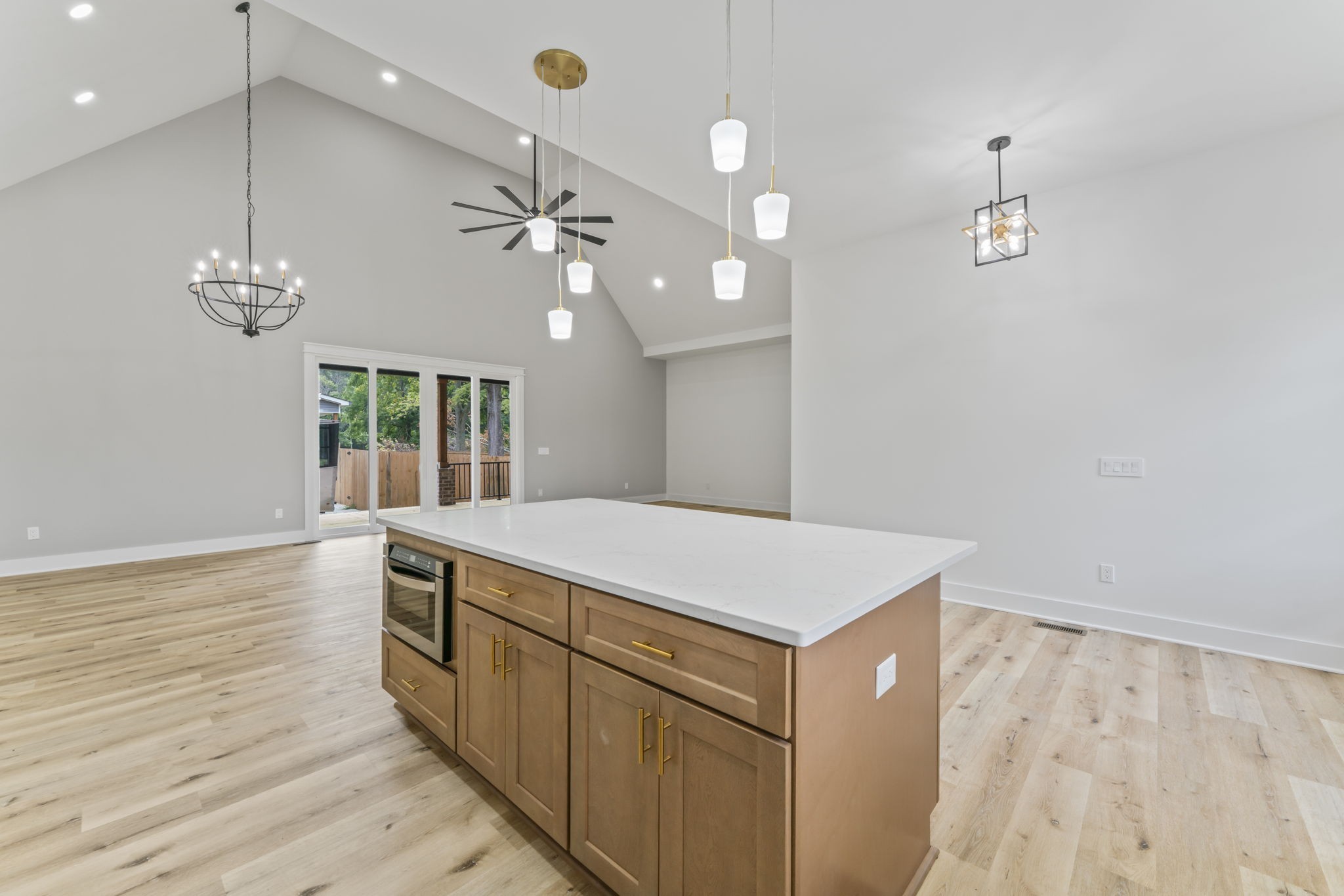 1601 Old Estill Springs Road Tullahoma, TN 37388 - Photo 5 of 37