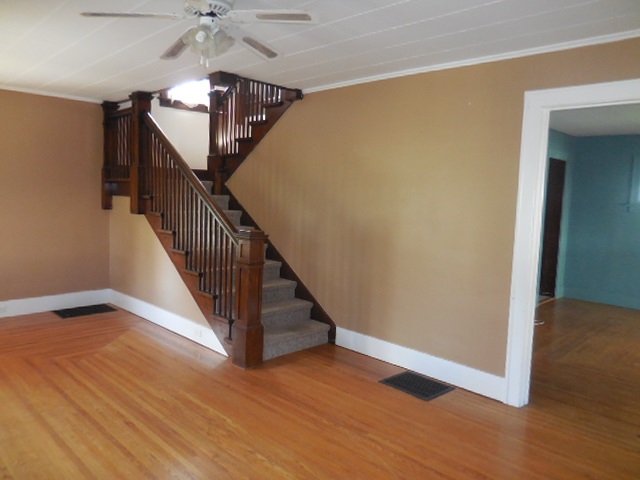 120 West 10th Street Rochester, IN 46975 - Photo 5 of 23