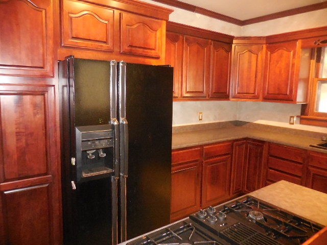 120 West 10th Street Rochester, IN 46975 - Photo 9 of 23