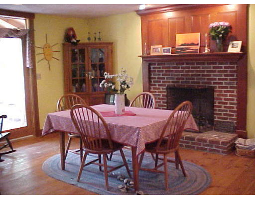 173 Harvard Road Bolton, MA 01740 - Photo 4 of 5