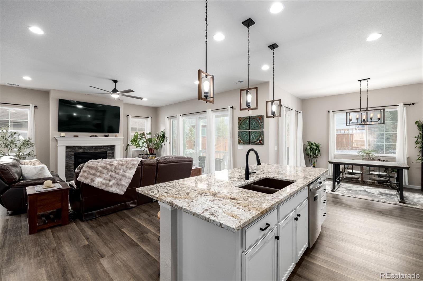 2812 Keepsake Way Castle Rock, CO 80109 - Photo 12 of 42