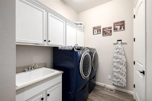 $999,999 | 2812 Keepsake Way, Castle Rock, CO 80109