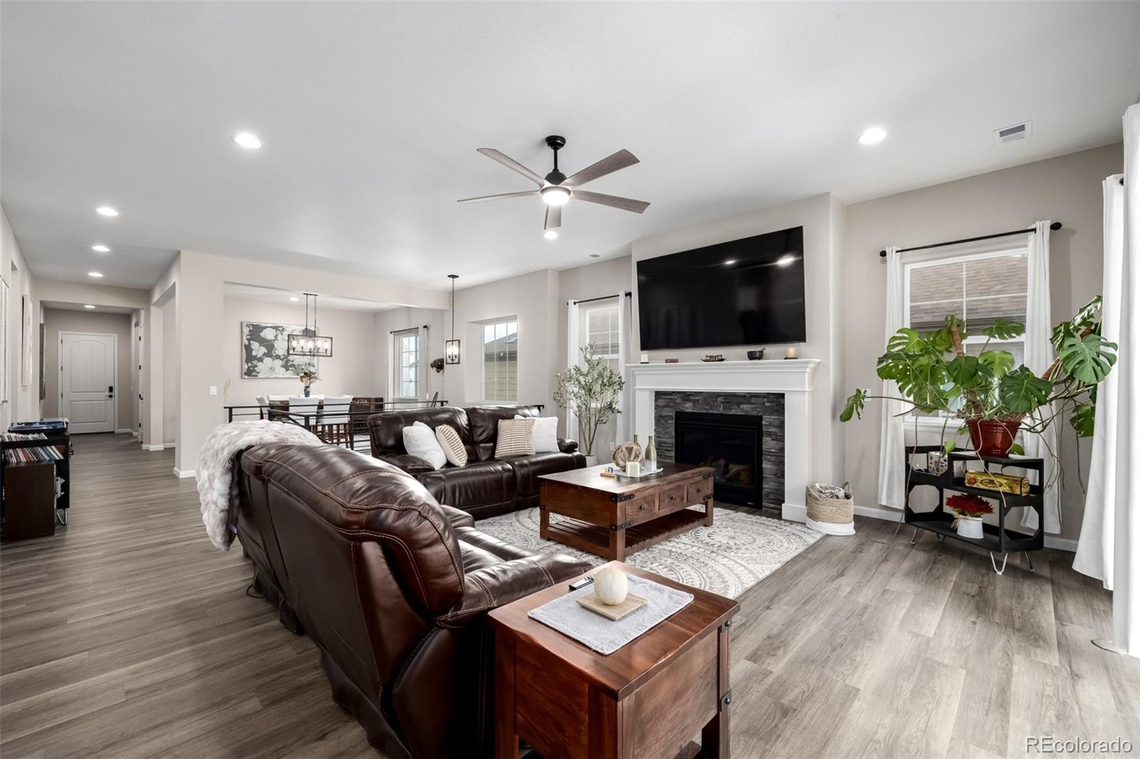 2812 Keepsake Way Castle Rock, CO 80109 - Photo 8 of 42