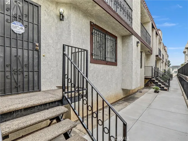 $718,000 | 1708 South 6th Street, Unit 6, Alhambra, CA 91803
