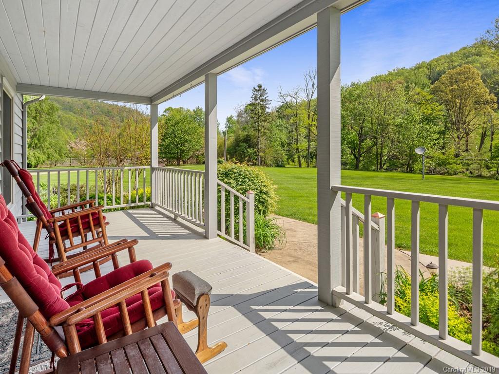 544 Ted Inman Road Canton, NC 28716 - Photo 2 of 38