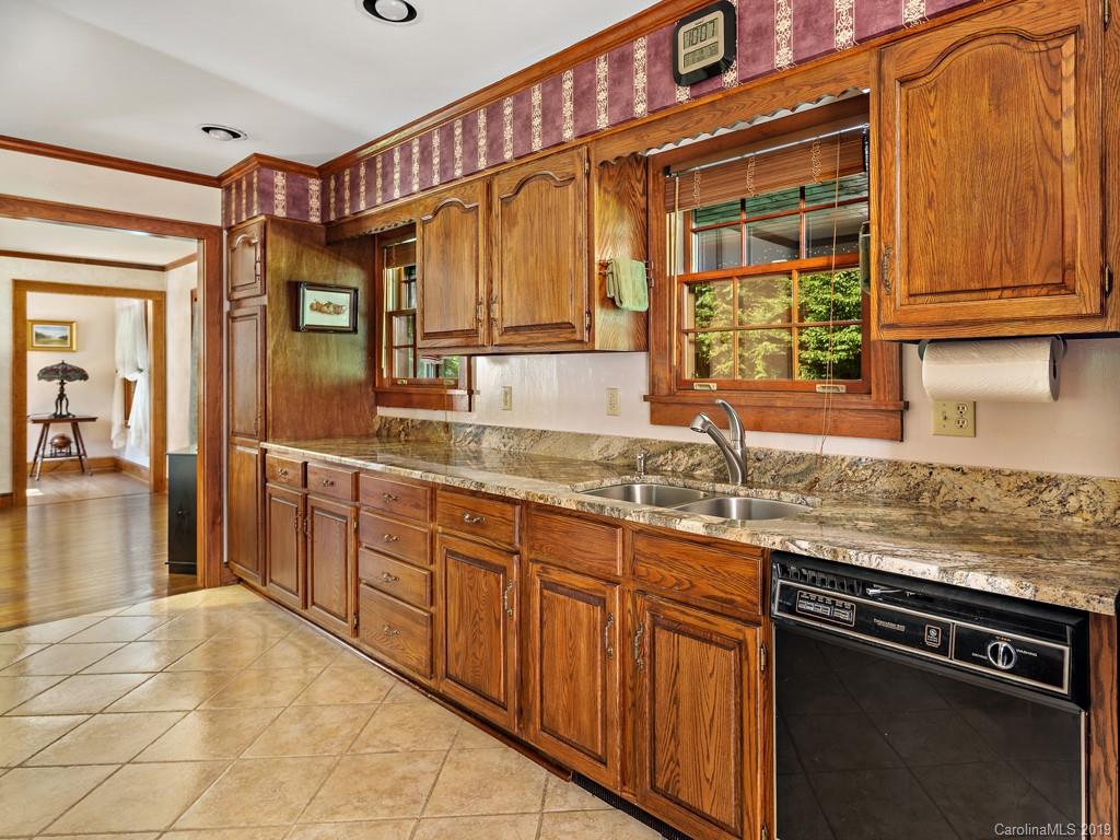 544 Ted Inman Road Canton, NC 28716 - Photo 15 of 38