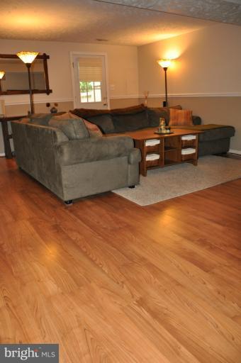 1571 Autumn Ridge Circle Reston, VA 20194 - Photo 20 of 30 Family Room