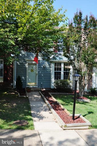 1571 Autumn Ridge Circle Reston, VA 20194 - Photo 7 of 30 Exterior (Front)