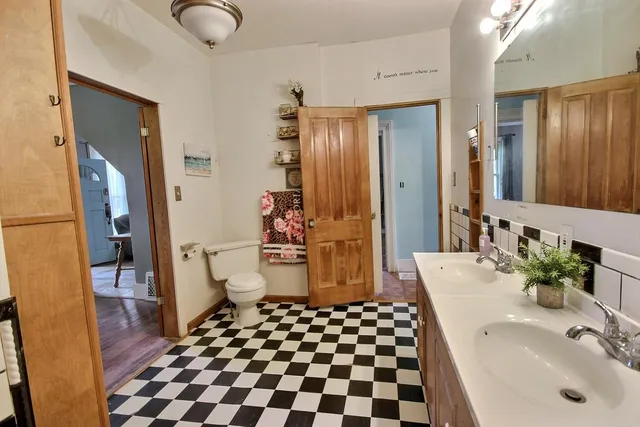 $155,000 | 303 East 5th Street, Newton, KS 67114