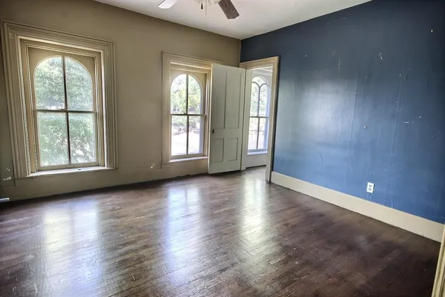 $155,000 | 303 East 5th Street, Newton, KS 67114