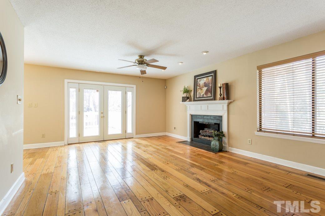 800 Green Ridge Drive Raleigh, NC 27609 - Photo 4 of 11