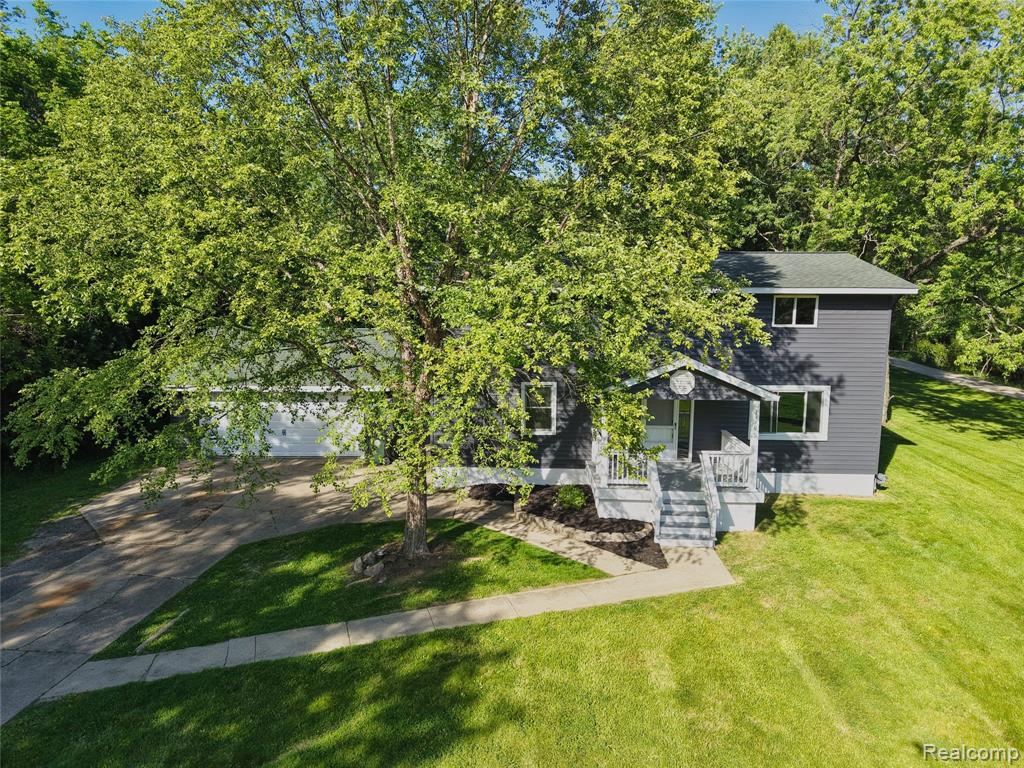 1460 West Silverbell Road Lake Orion, MI 48359 - Photo 18 of 69