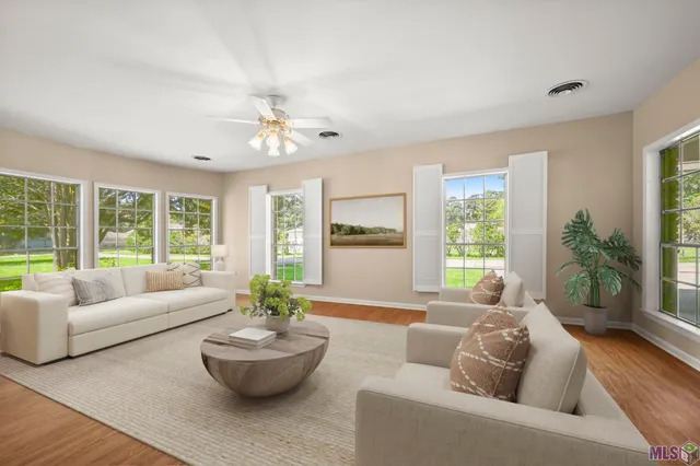 $525,000 | 405 North College Street, Denham Springs, LA 70726