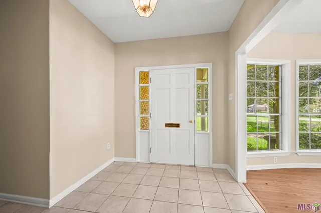 $525,000 | 405 North College Street, Denham Springs, LA 70726