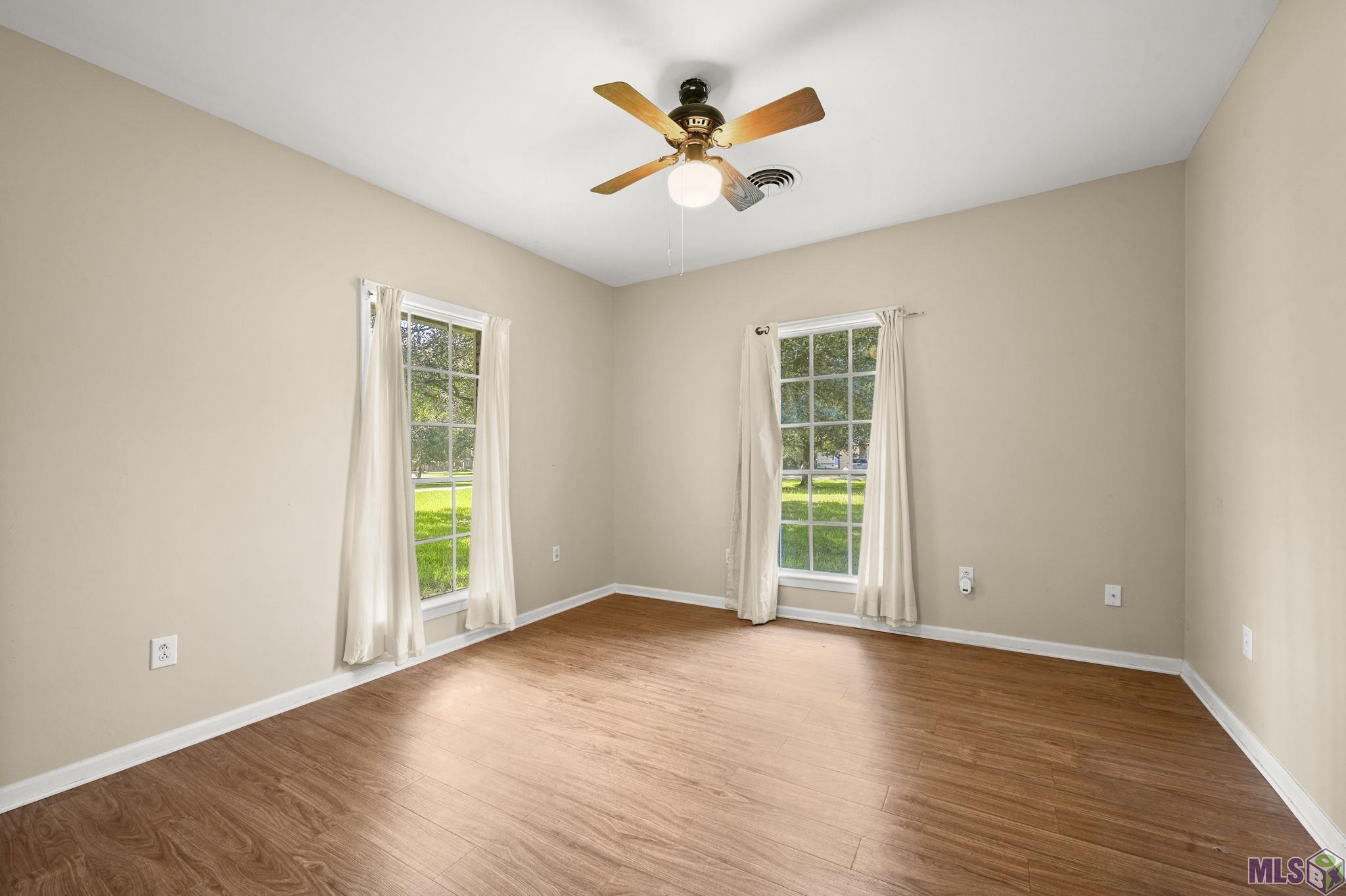 405 North College Street Denham Springs, LA 70726 - Photo 19 of 39 Bedroom