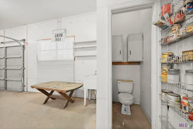 $525,000 | 405 North College Street, Denham Springs, LA 70726