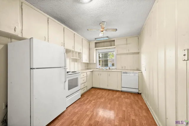 $525,000 | 405 North College Street, Denham Springs, LA 70726