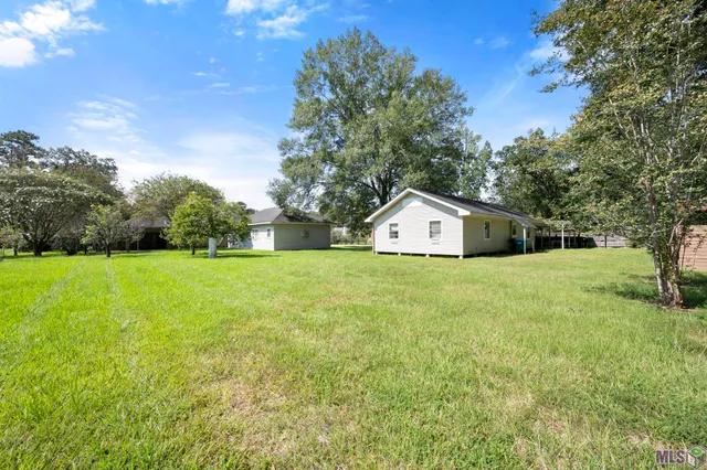 $525,000 | 405 North College Street, Denham Springs, LA 70726