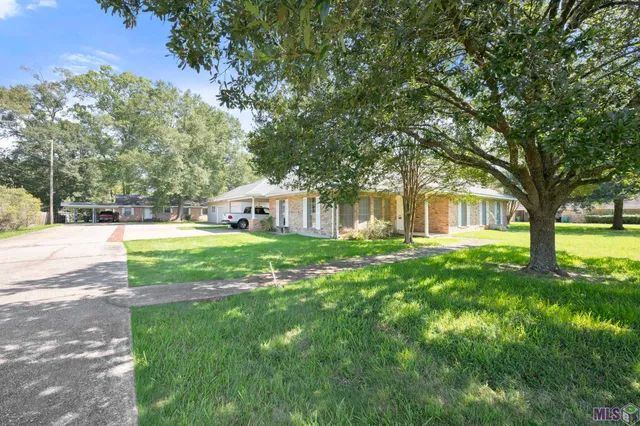 $525,000 | 405 North College Street, Denham Springs, LA 70726