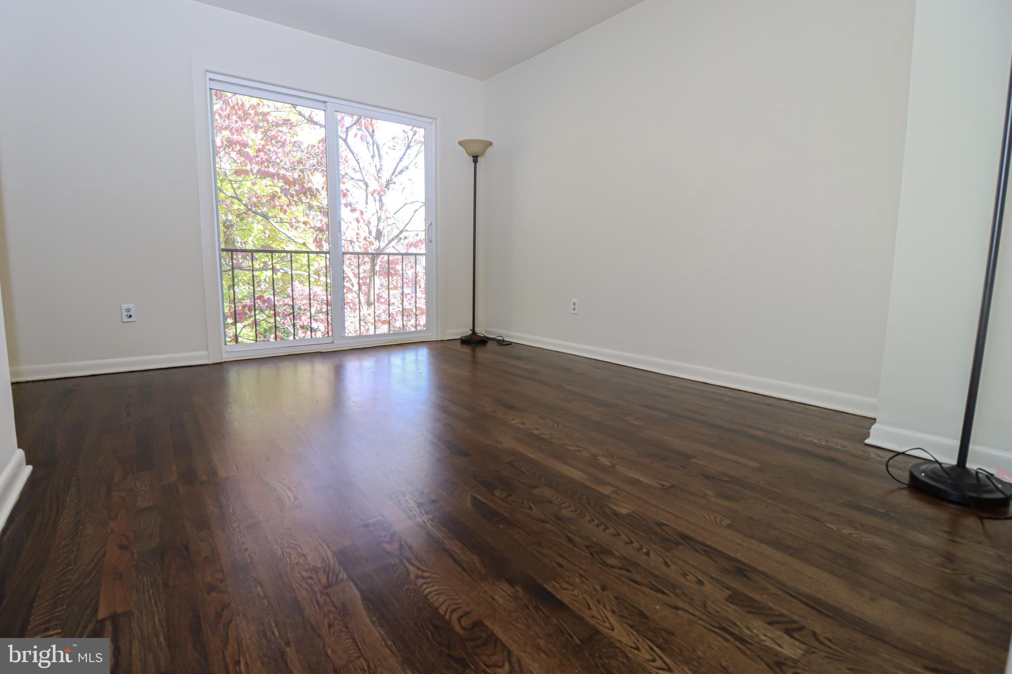 1624 Wainwright Drive Reston, VA 20190 - Photo 14 of 47 Gallery Image 14