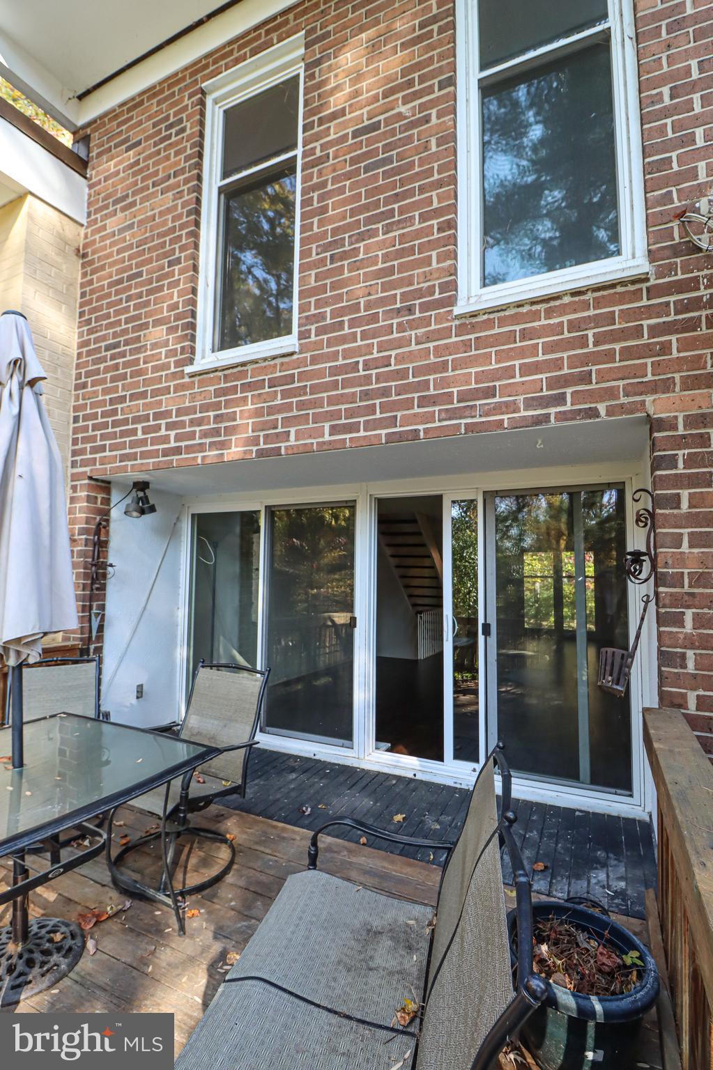 1624 Wainwright Drive Reston, VA 20190 - Photo 29 of 47 deck