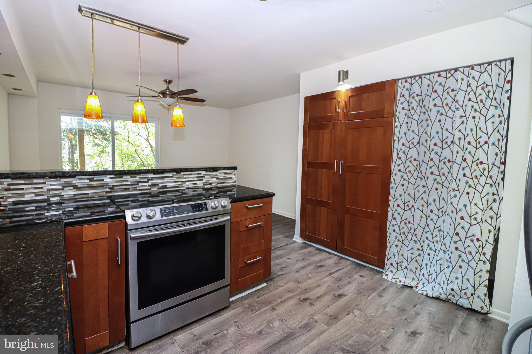 1624 Wainwright Drive Reston, VA 20190 - Photo 38 of 47 Gallery Image 38