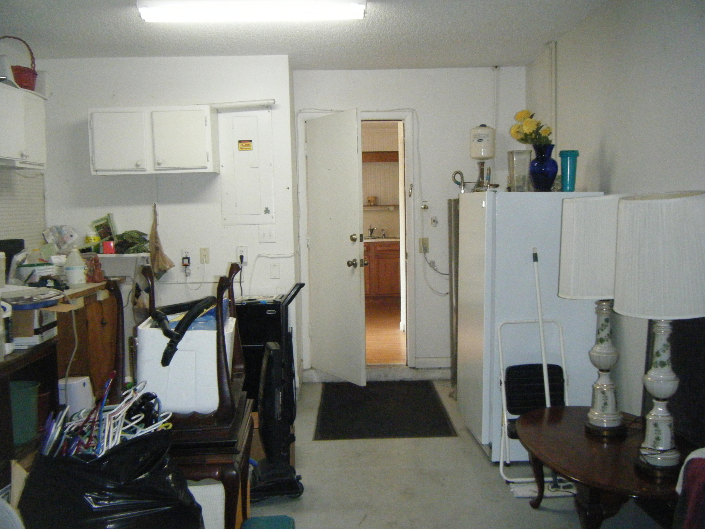 2040 Colonial Road, Unit 6 Fort Pierce, FL 34950 - Photo 24 of 30 2016-01-06 12.39.37